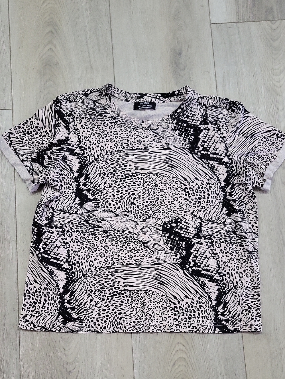 Bershka Black and White Animal-Print Short Sleeve Tee